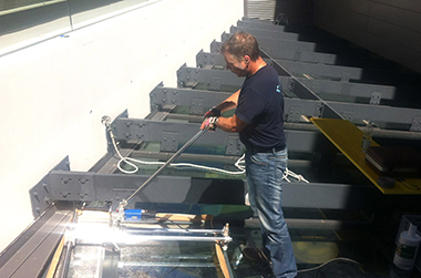 vetrox, glaskratzer entfernen, glasreparatur, verkratztes glas, glasschutz, esg, vsg, isolierglas, glasoberfläche, float, brandschutzglas